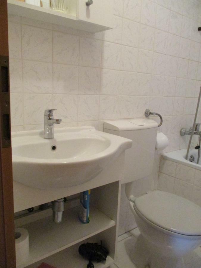 Apartments Meni Драге Екстериор снимка